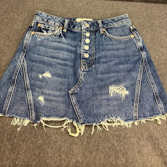 We The Free Distress Jean Skirt Sz 26 Denim Button Free People Y2K A Line Boho - Picture 1 of 8
